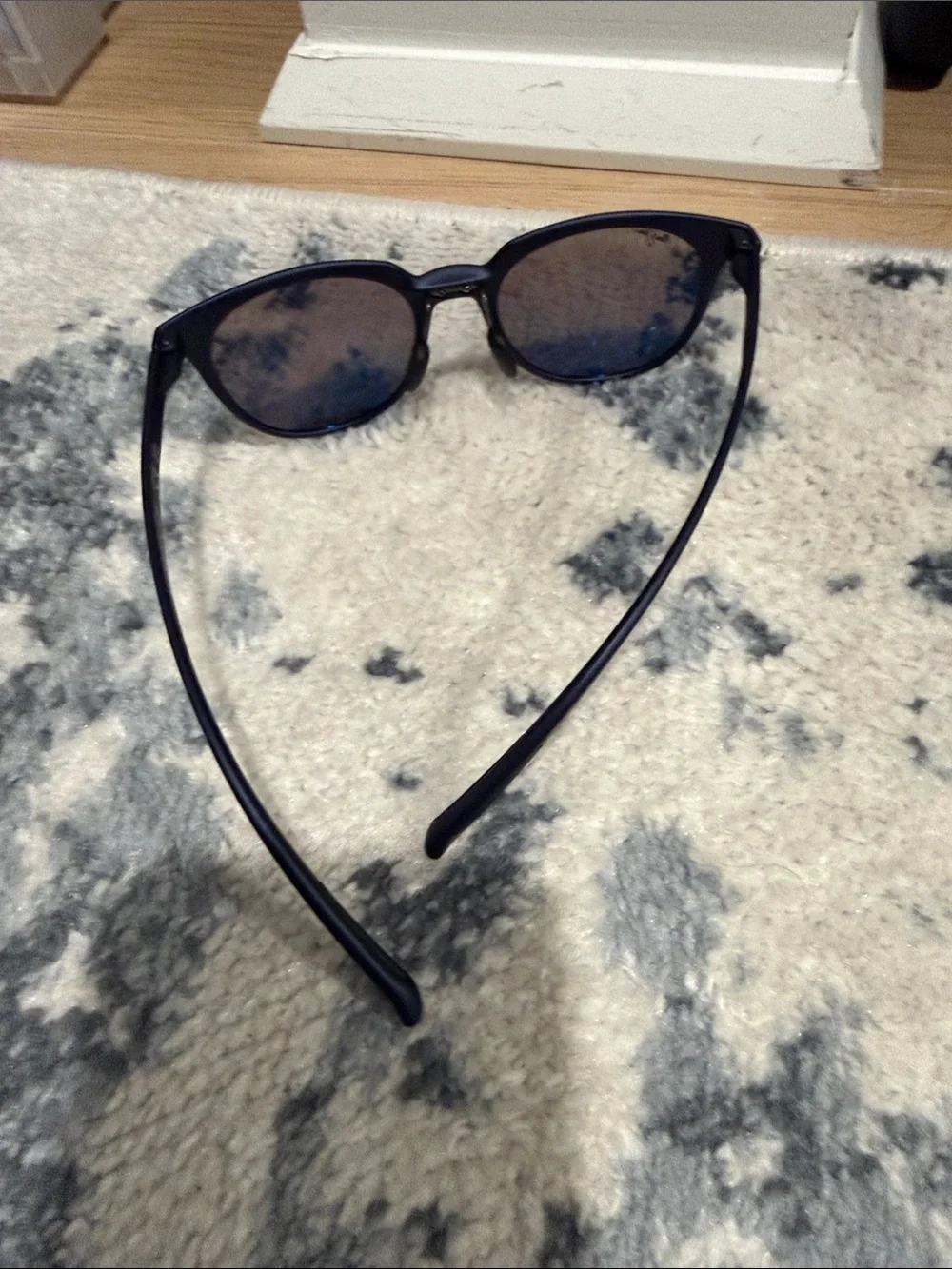 BRAND NEW- Maui Jim Matte Navy Frame with Blue Mirrored Lenses